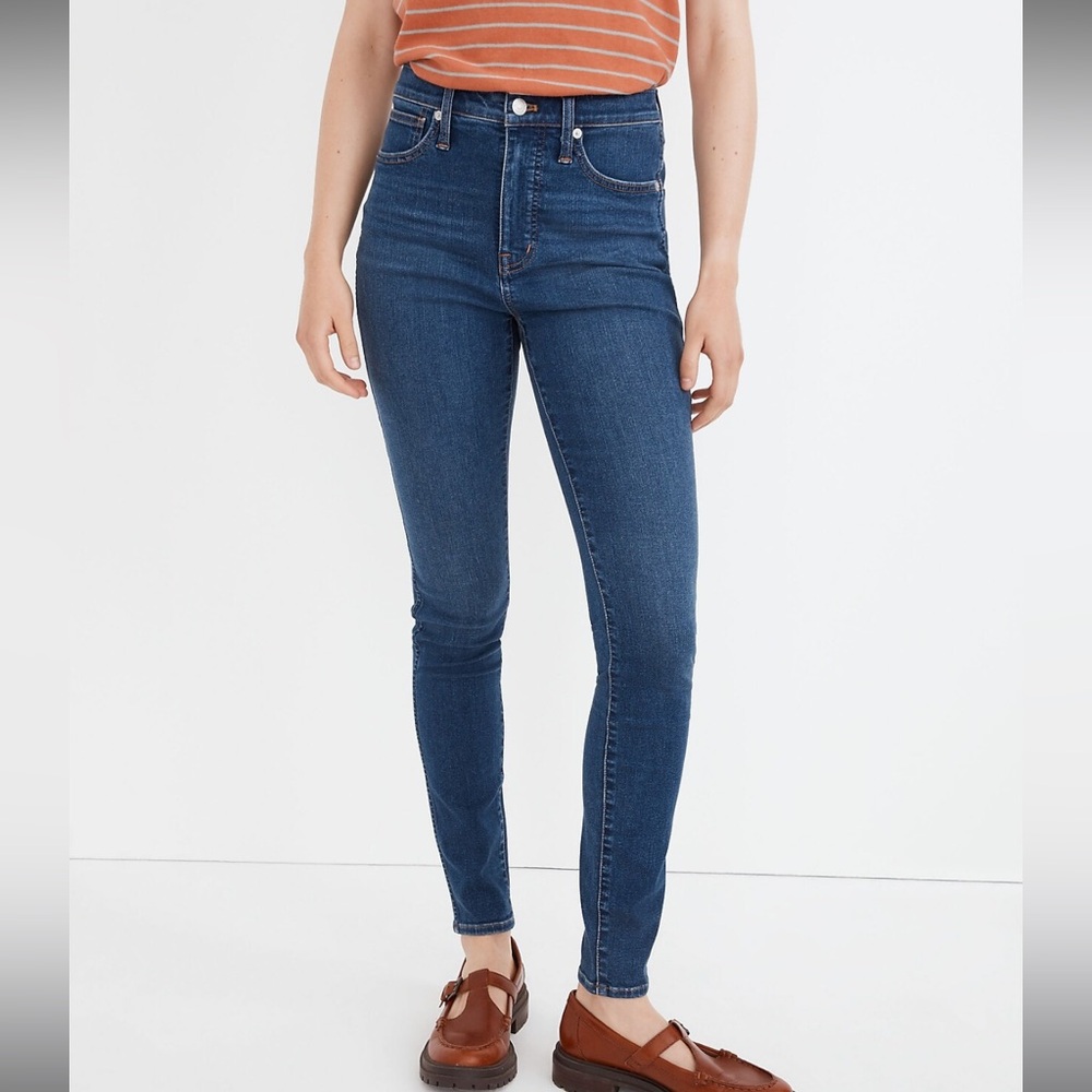 Madewell 10" High-Rise Skinny Jeans in Coronet Wash